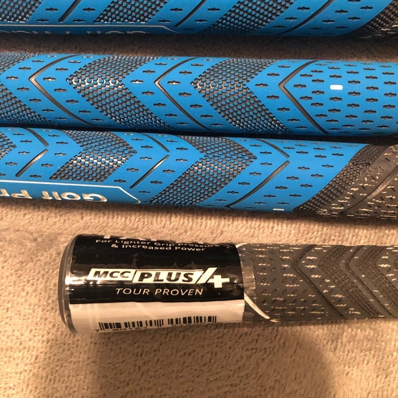 Golf Pride MCC Plus4 Standard Size Golf Grip - Picture 4 of 6